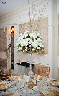 Wedding table floral centerpiece